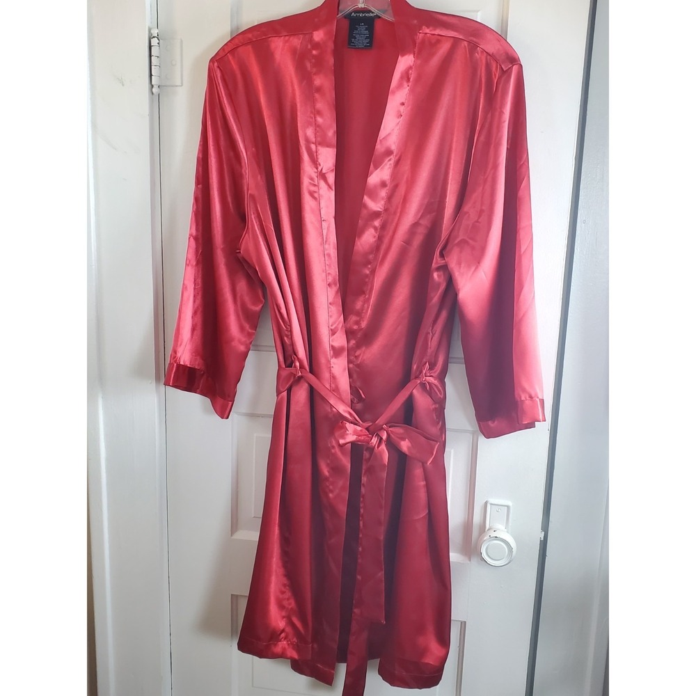 Ambrielle Women's Robe Size Large Red Satin Open Front Tie 3/4 Sleeve UNWORN